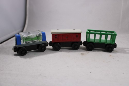 Baggage car circus aquarium - car,
